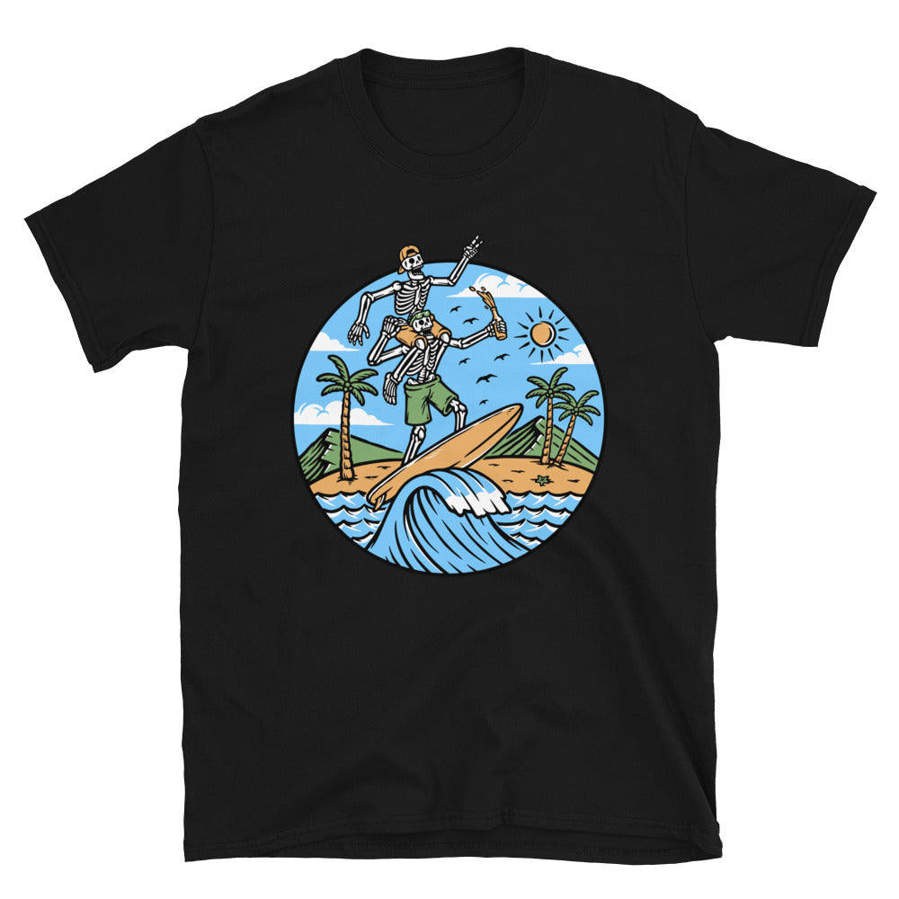 Two skull surfers on the beach Fit Unisex Softstyle T-Shirt